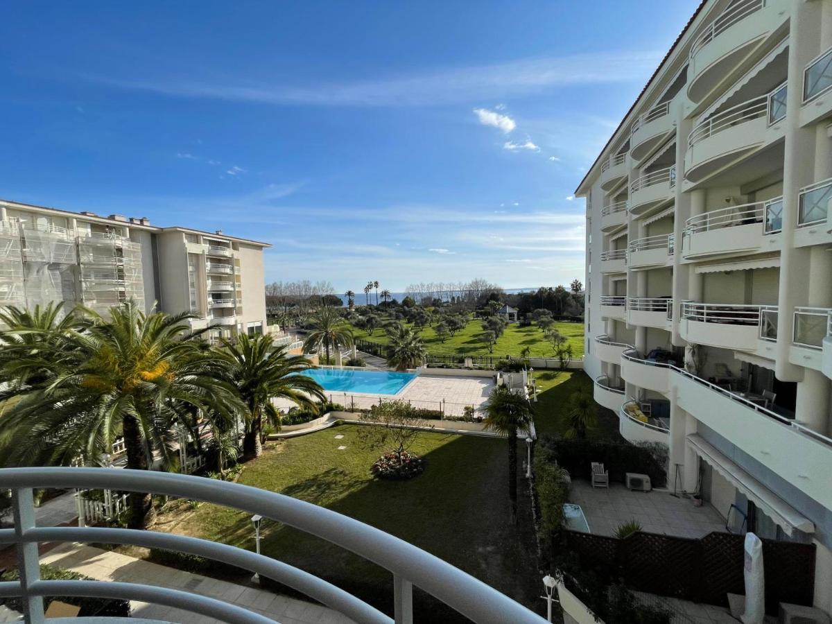 Appartement Tout Confort Vue Mer 앙티브 외부 사진